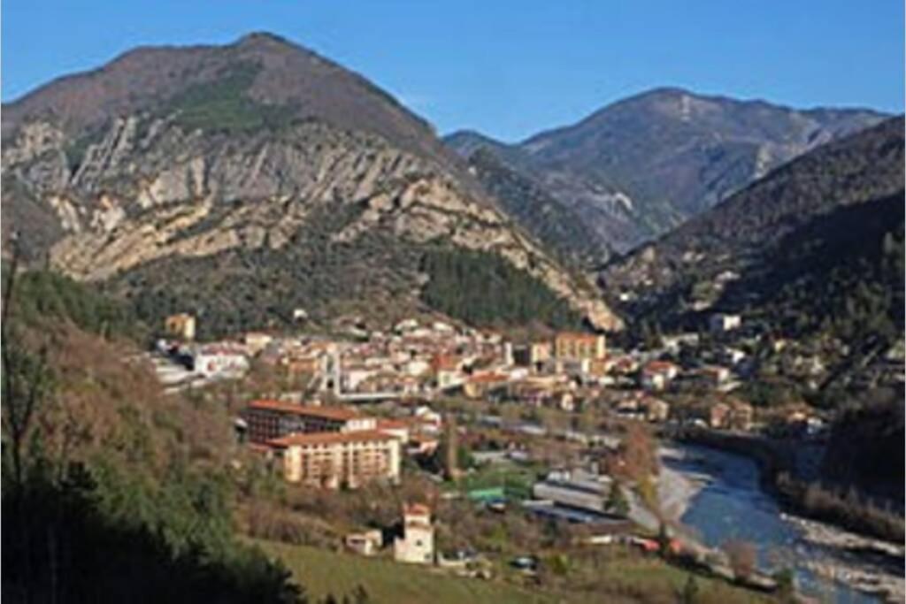 Appartamento 2P Au Coeur Des Montagnes Avec Piscine Chauffee Puget-Théniers Esterno foto