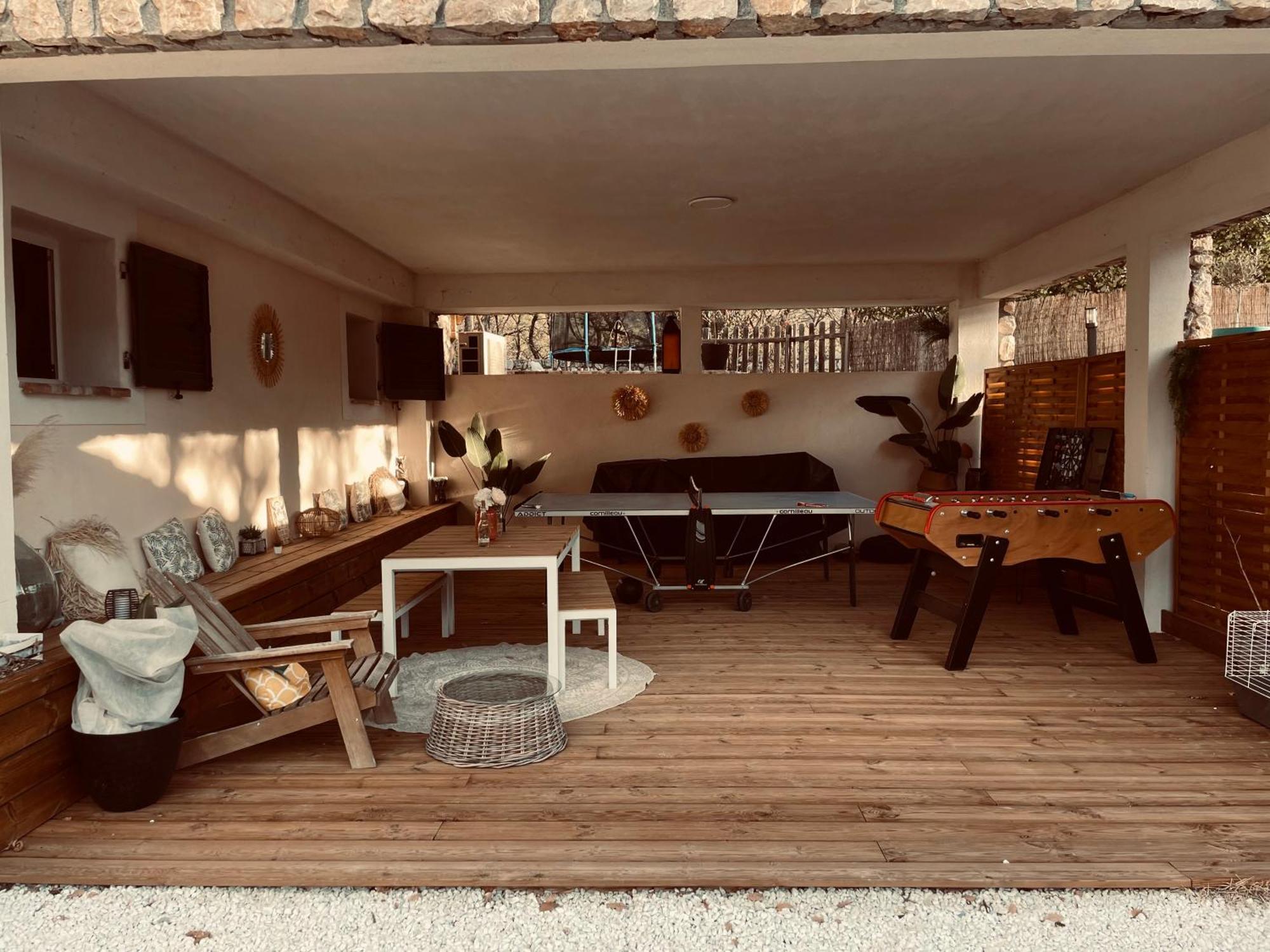 Appartamento 2P Au Coeur Des Montagnes Avec Piscine Chauffee Puget-Théniers Esterno foto